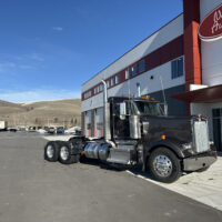 2021 Kenworth W900L Extended Day Cab – Cummins X15 Power