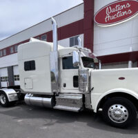 2022 Peterbilt 389 Sleeper Truck